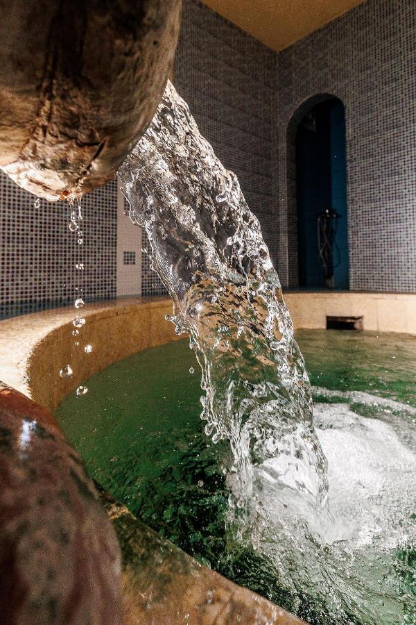 Hotel Hamam Ángistron エクステリア 写真
