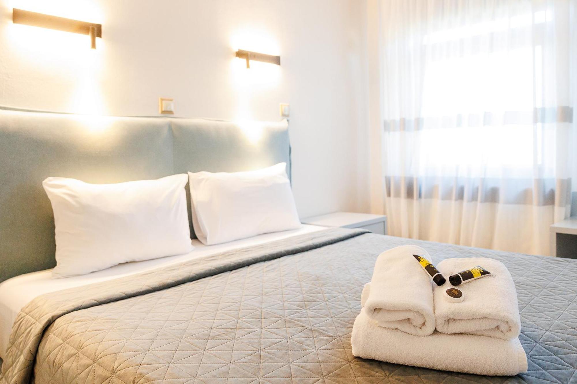 Hotel Hamam Ángistron エクステリア 写真
