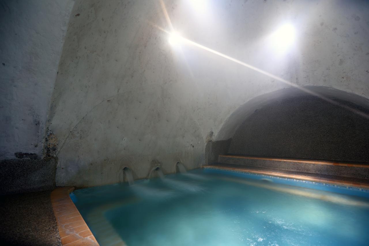 Hotel Hamam Ángistron エクステリア 写真